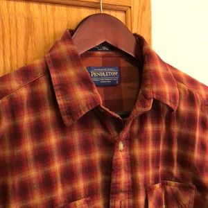 Men’s Pendleton Street Shirt size small